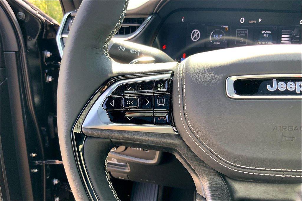 new 2025 Jeep Grand Cherokee car, priced at $64,228