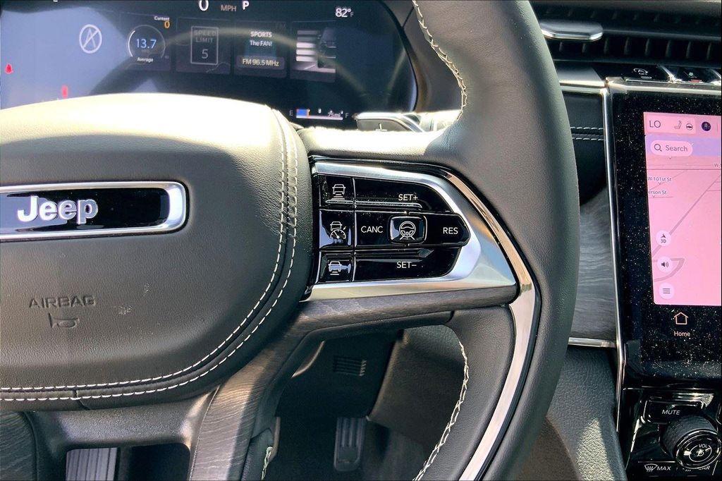 new 2025 Jeep Grand Cherokee car, priced at $64,228