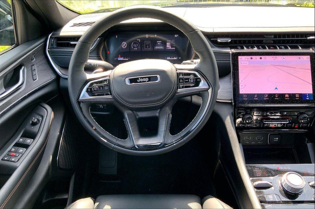new 2025 Jeep Grand Cherokee car, priced at $64,228