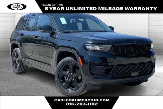 new 2025 Jeep Grand Cherokee car, priced at $43,482