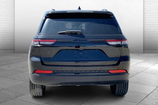 new 2025 Jeep Grand Cherokee car, priced at $41,061