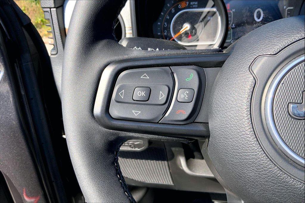 new 2025 Jeep Wrangler car, priced at $49,075