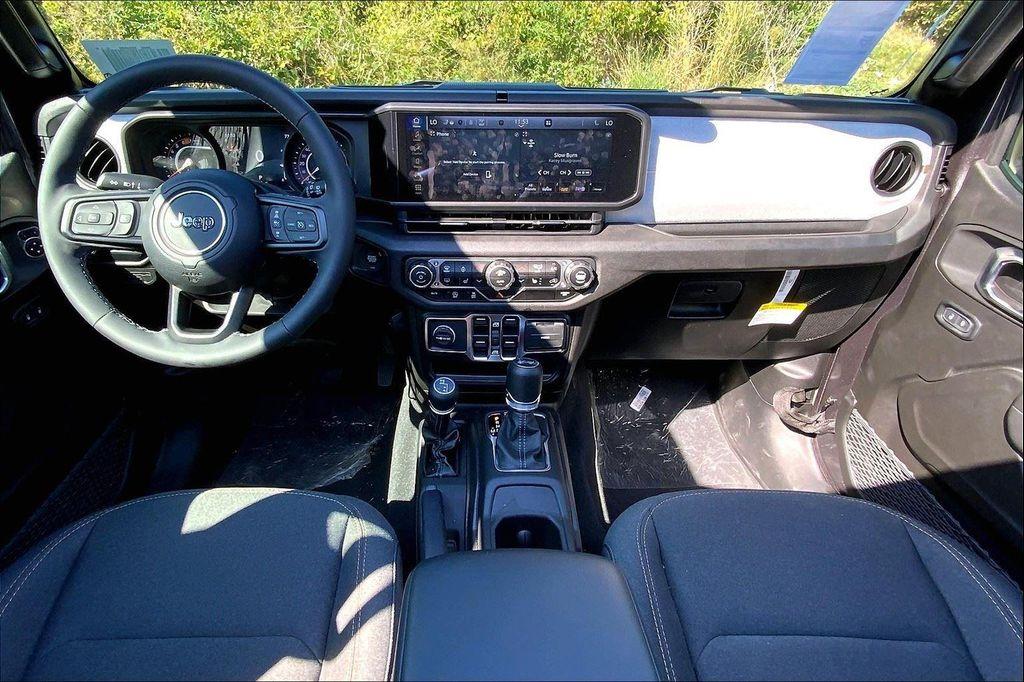 new 2025 Jeep Wrangler car, priced at $49,075