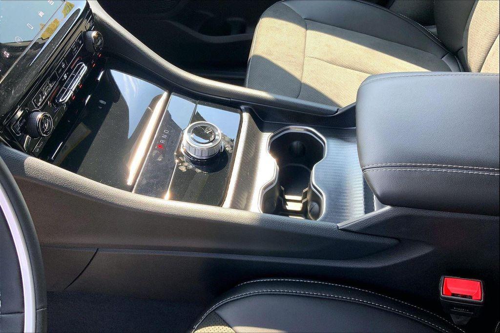 new 2025 Jeep Grand Cherokee L car, priced at $40,275