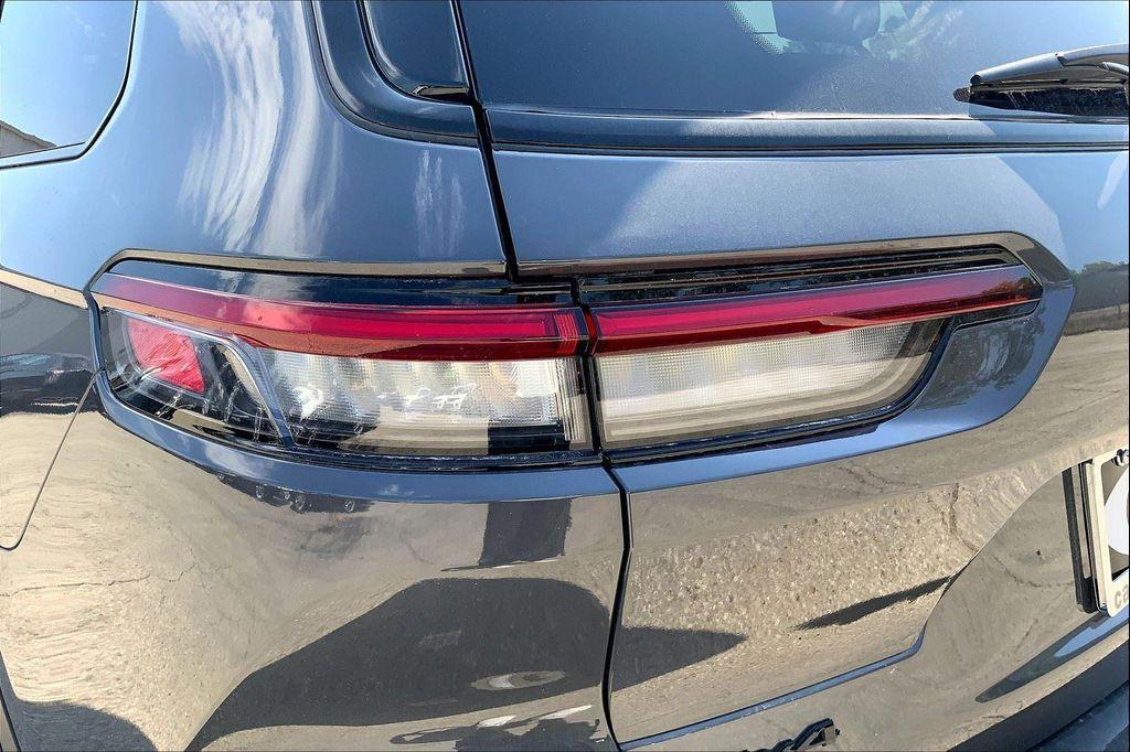 new 2025 Jeep Grand Cherokee L car, priced at $40,275