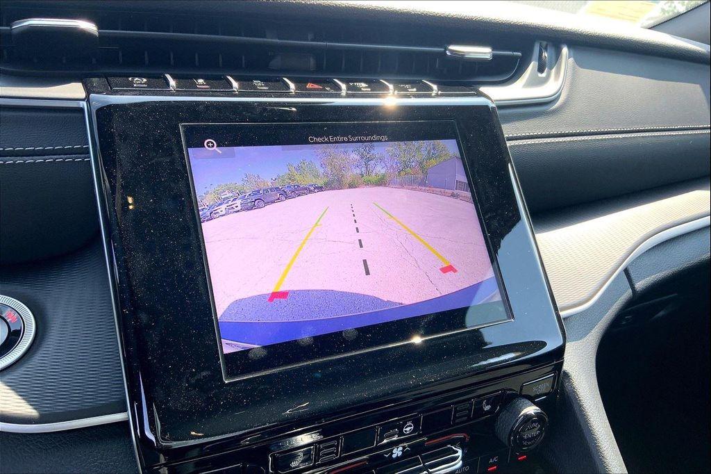 new 2025 Jeep Grand Cherokee L car, priced at $40,275