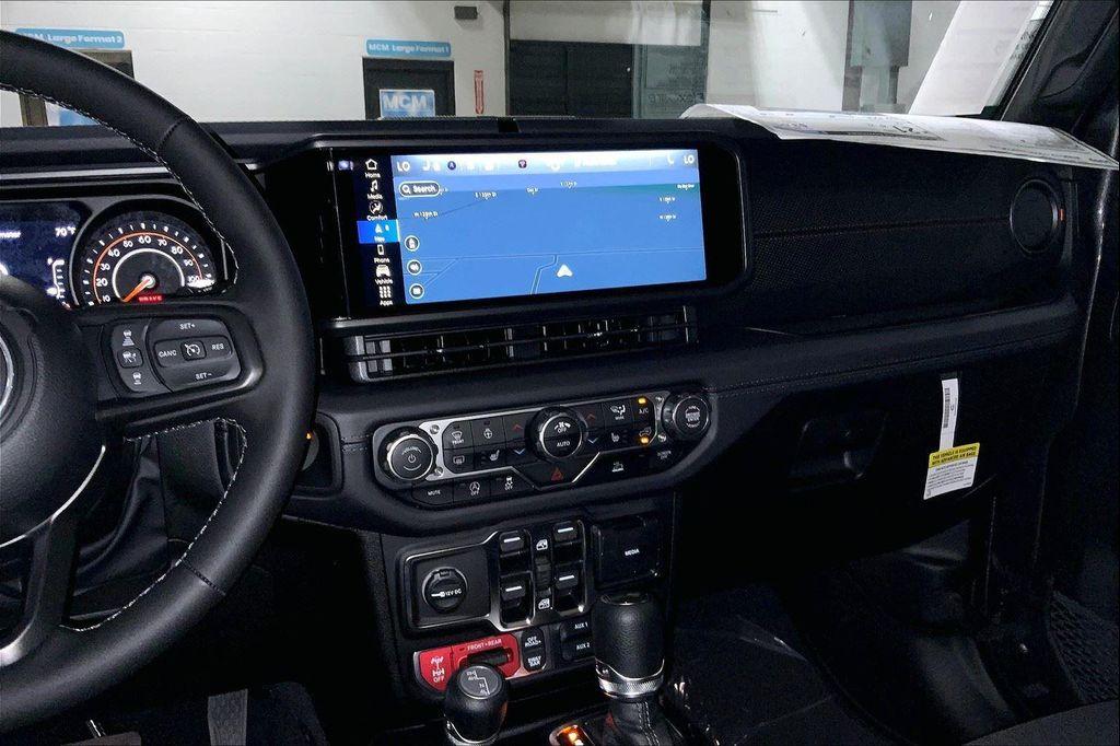 new 2025 Jeep Wrangler car, priced at $59,282