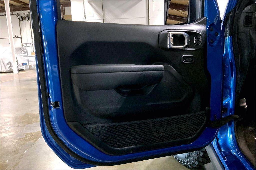 new 2026 Jeep Wrangler car, priced at $47,039