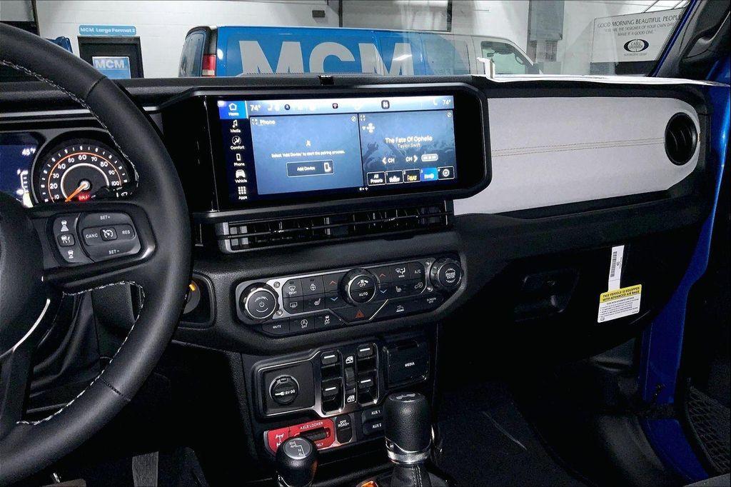 new 2026 Jeep Wrangler car, priced at $47,039