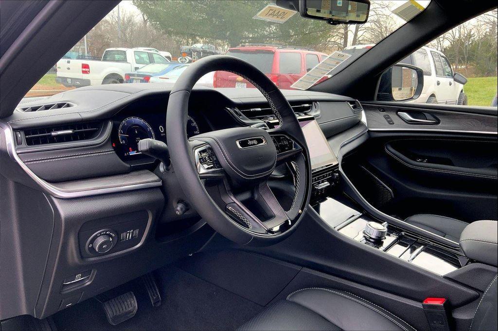 new 2025 Jeep Grand Cherokee L car, priced at $65,775