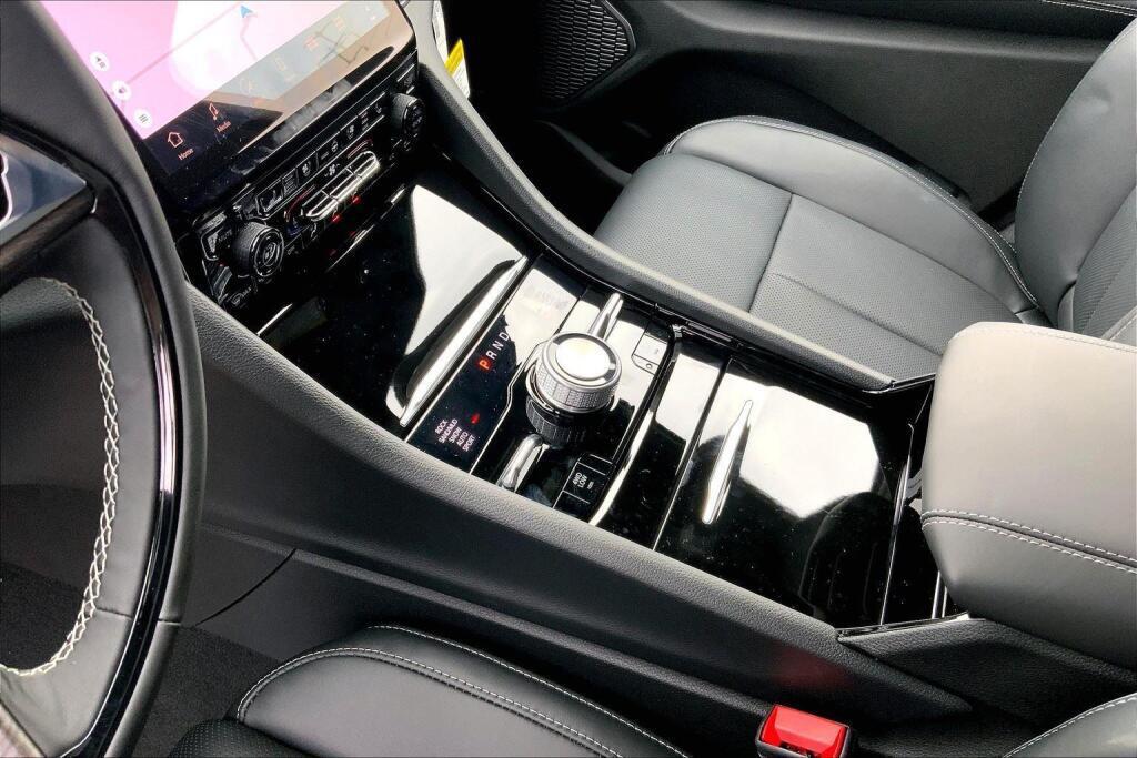 new 2025 Jeep Grand Cherokee L car, priced at $65,976