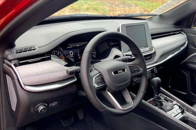 new 2025 Jeep Compass car, priced at $32,021
