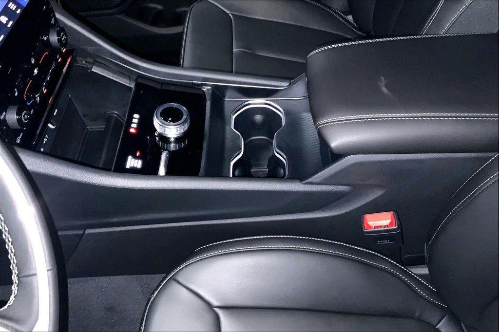 new 2025 Jeep Grand Cherokee car, priced at $41,839