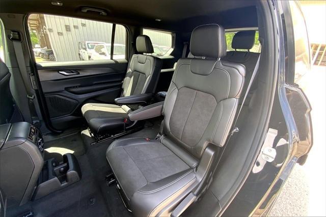 new 2024 Jeep Grand Cherokee L car, priced at $52,761