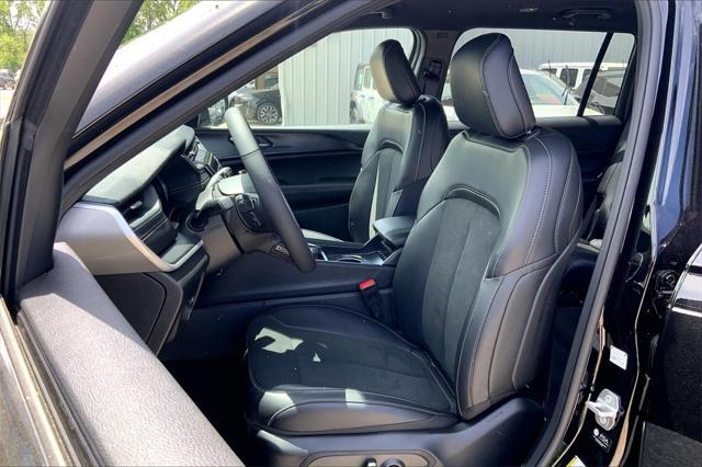 new 2024 Jeep Grand Cherokee L car, priced at $52,761