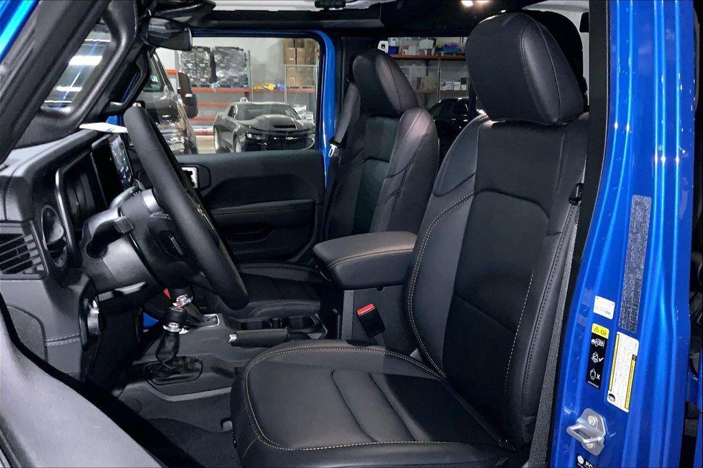 new 2025 Jeep Gladiator car, priced at $39,105