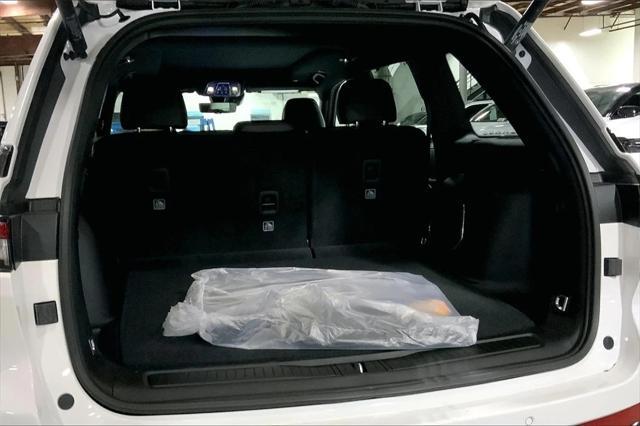 new 2025 Jeep Grand Cherokee car, priced at $53,658