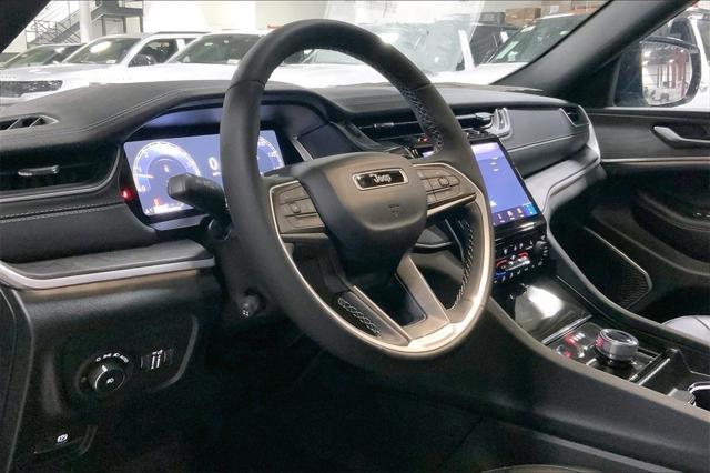 new 2025 Jeep Grand Cherokee car, priced at $53,658