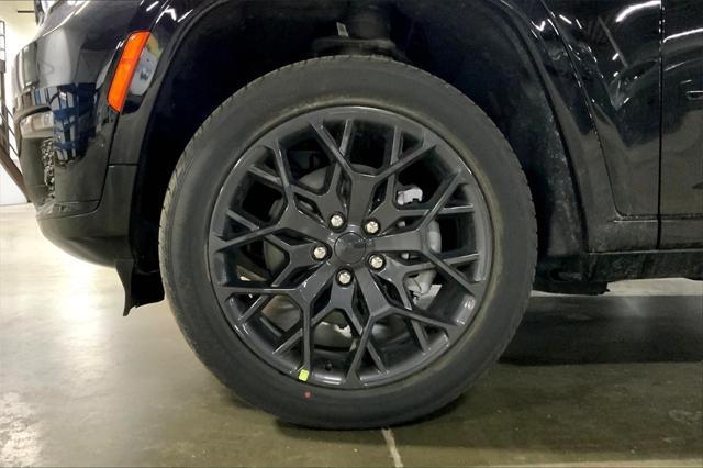 new 2025 Jeep Grand Cherokee L car, priced at $66,111
