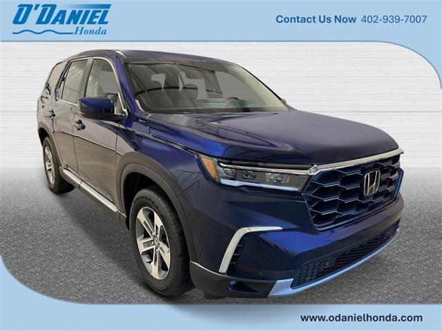 new 2025 Honda Pilot car, priced at $47,050