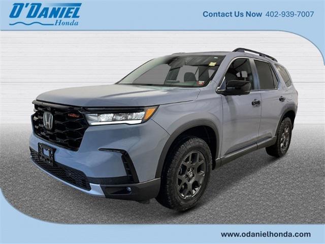 new 2025 Honda Pilot car, priced at $51,305