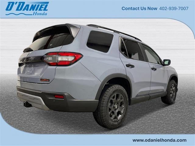 new 2025 Honda Pilot car, priced at $51,305