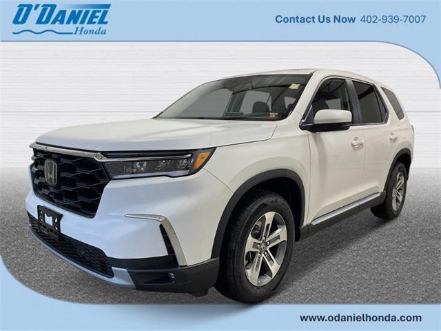 new 2025 Honda Pilot car, priced at $47,550