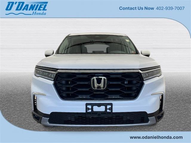 new 2025 Honda Pilot car, priced at $47,550