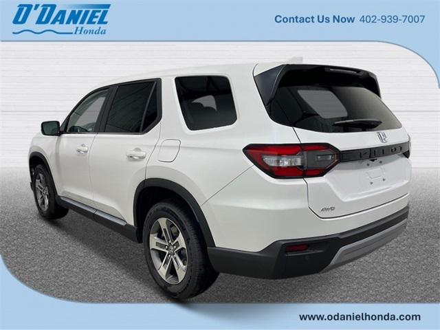 new 2025 Honda Pilot car, priced at $47,550