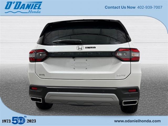 new 2025 Honda Pilot car, priced at $54,985