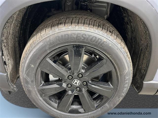 new 2025 Honda Pilot car, priced at $56,485
