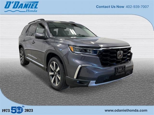 new 2025 Honda Pilot car, priced at $54,530