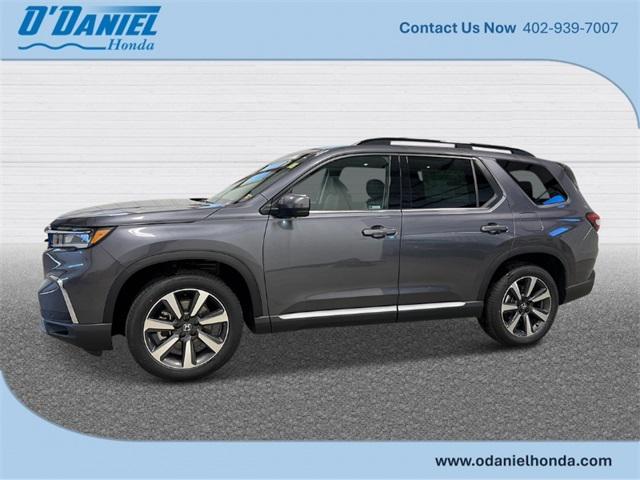 new 2025 Honda Pilot car, priced at $54,530