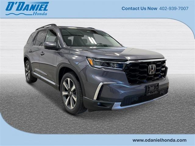 new 2025 Honda Pilot car, priced at $54,530