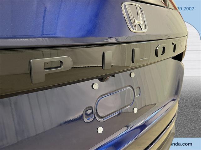 new 2025 Honda Pilot car, priced at $47,050