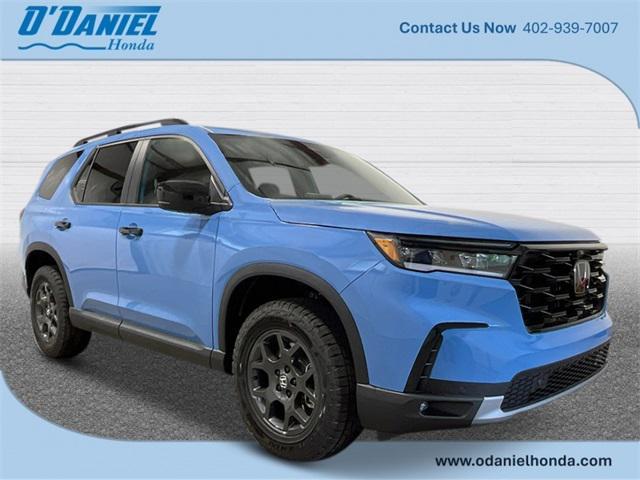 new 2025 Honda Pilot car, priced at $51,830