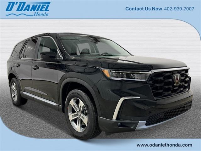 new 2025 Honda Pilot car, priced at $47,050