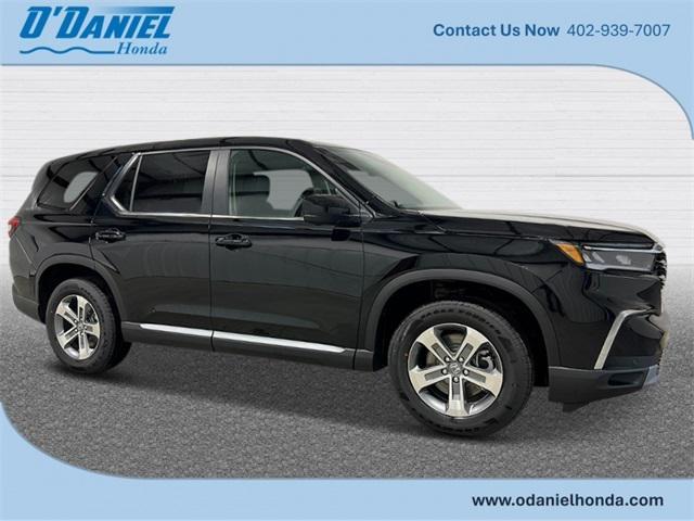 new 2025 Honda Pilot car, priced at $47,050