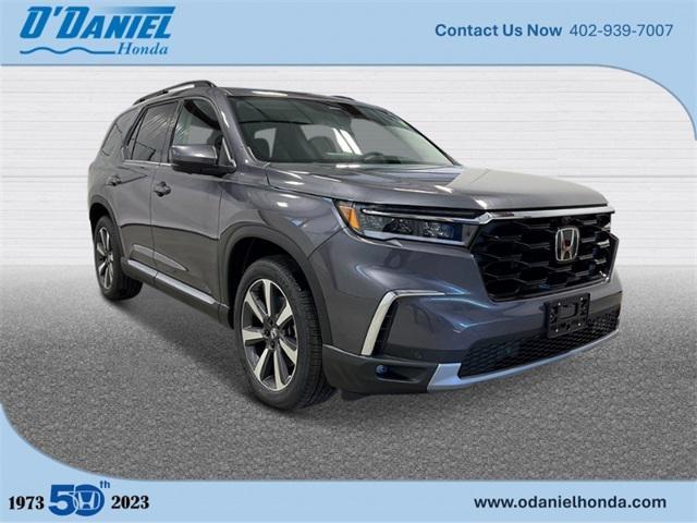 new 2025 Honda Pilot car, priced at $54,530