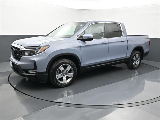 used 2025 Honda Ridgeline car, priced at $37,500