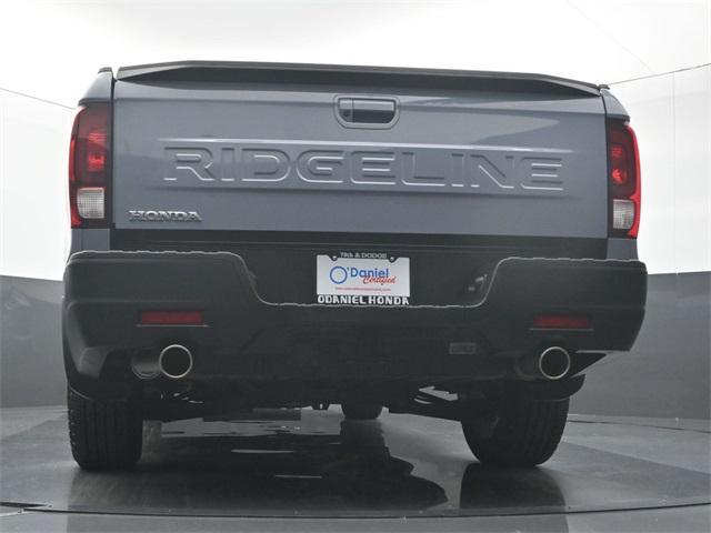 used 2025 Honda Ridgeline car, priced at $37,500