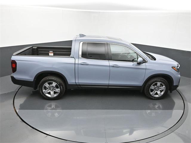 used 2025 Honda Ridgeline car, priced at $37,500