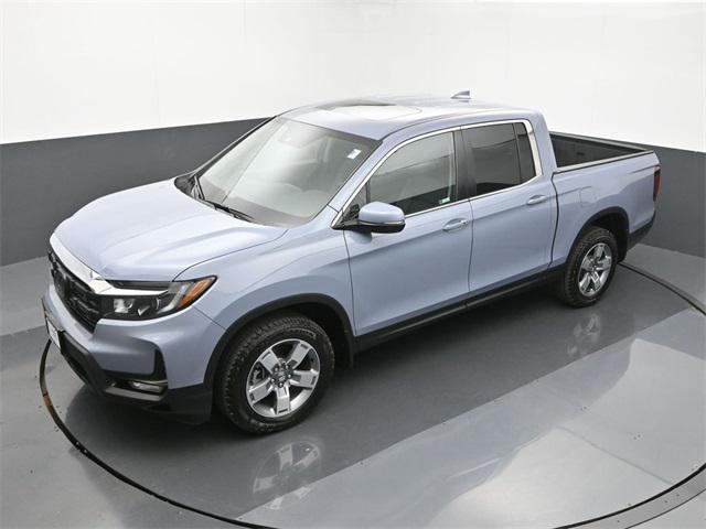 used 2025 Honda Ridgeline car, priced at $37,500