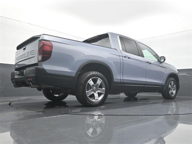 used 2025 Honda Ridgeline car, priced at $37,500