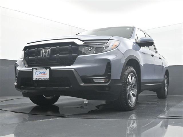 used 2025 Honda Ridgeline car, priced at $37,500