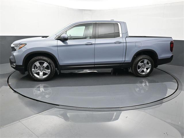 used 2025 Honda Ridgeline car, priced at $37,500