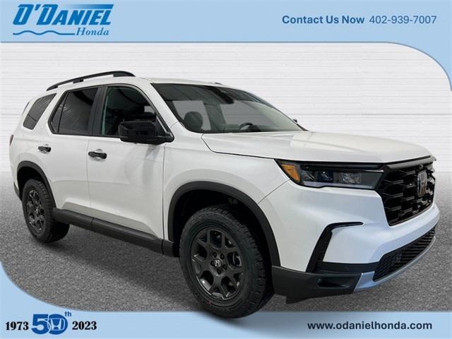 new 2025 Honda Pilot car, priced at $51,305