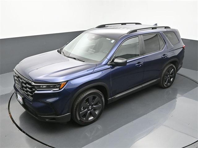 used 2025 Honda Pilot car, priced at $39,988