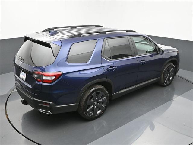 used 2025 Honda Pilot car, priced at $39,988