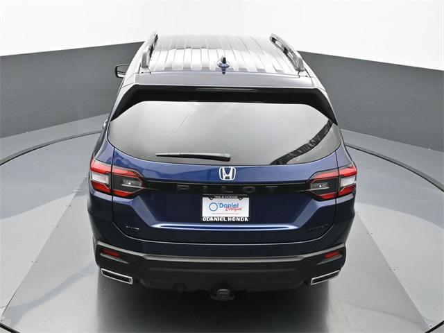 used 2025 Honda Pilot car, priced at $39,988